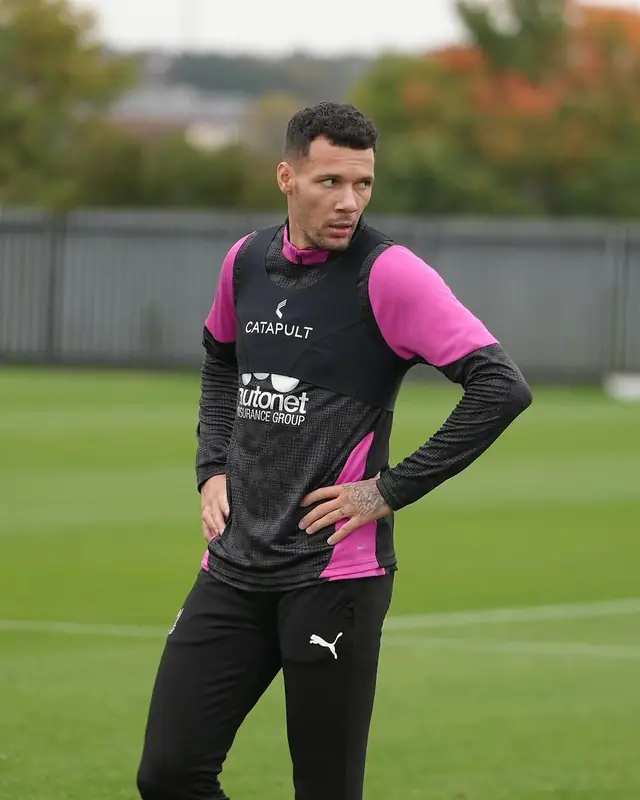 Marvin Johnson at Port Vale training